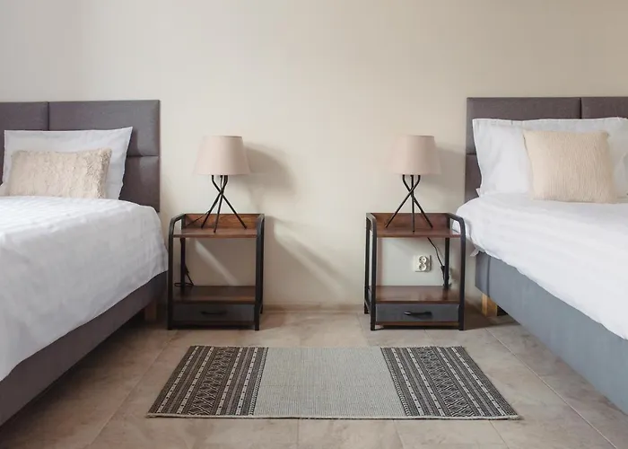 Pod Jasna 28 צ'סטוצ'ובה