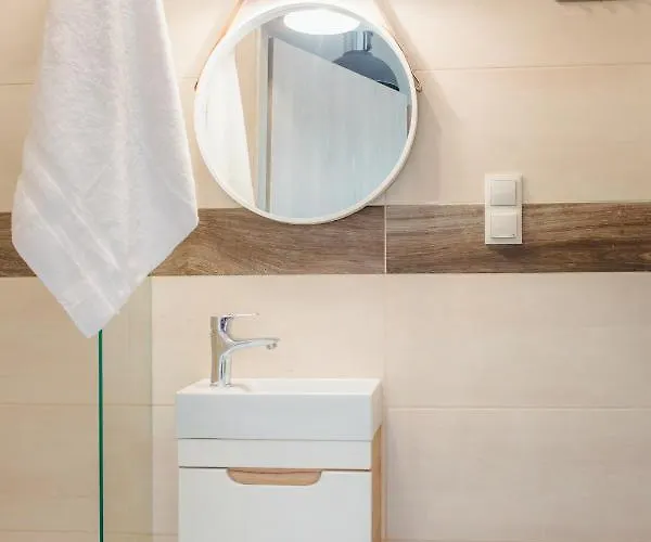 Pod Jasna 28 דירה